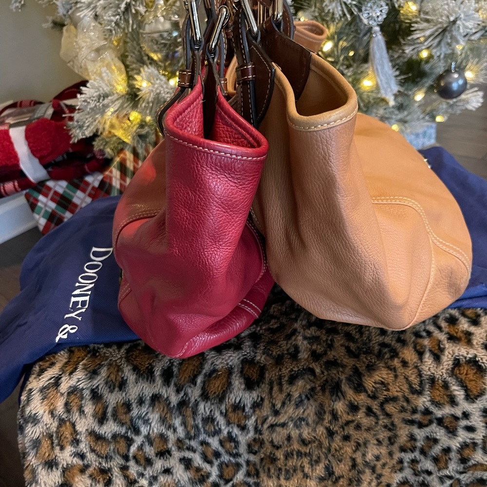 Dooney & Bourke pebble grain leather large hobo
